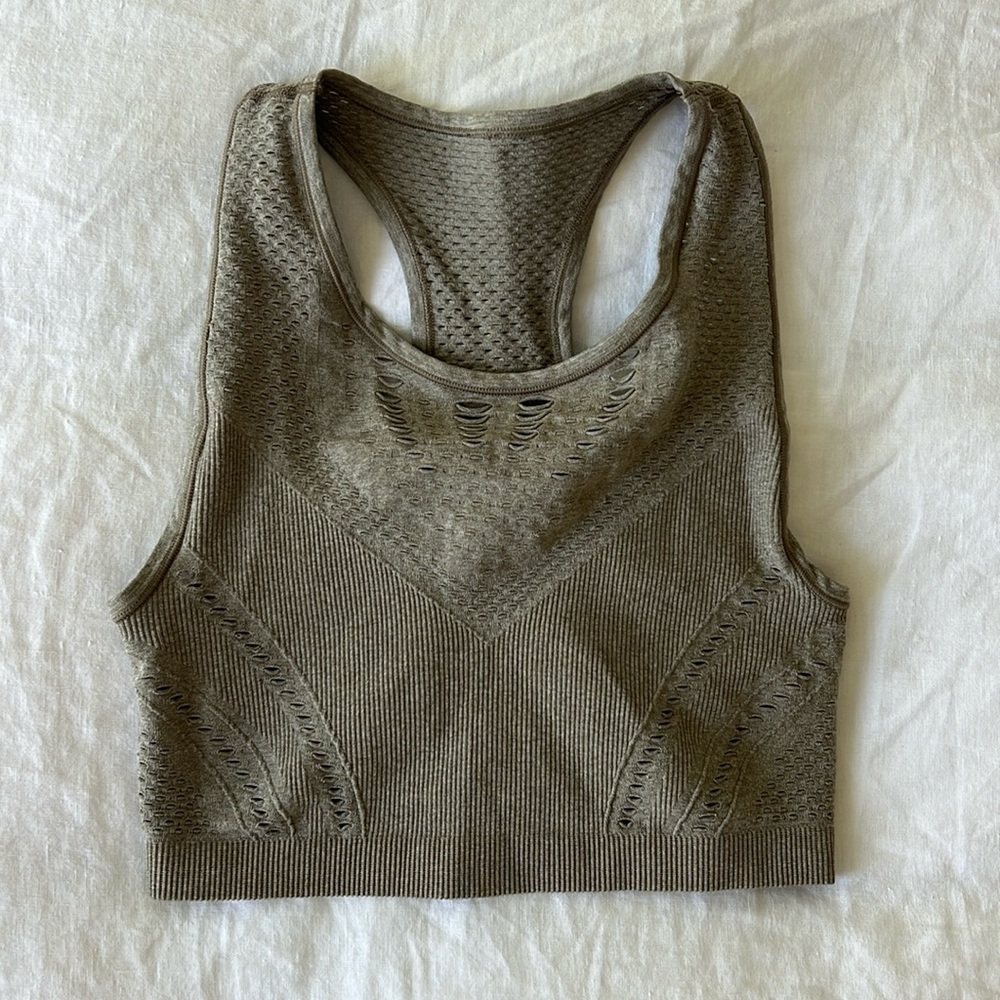 EUC Alo yoga crop top